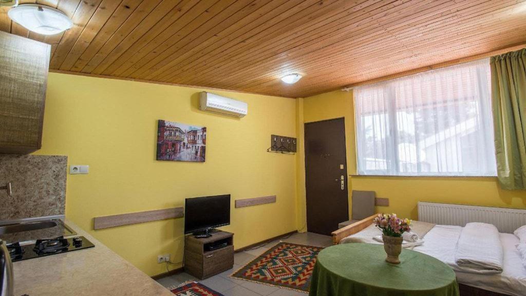 Apart-Hotel Gala In The Center Of Tbilisi Exterior foto